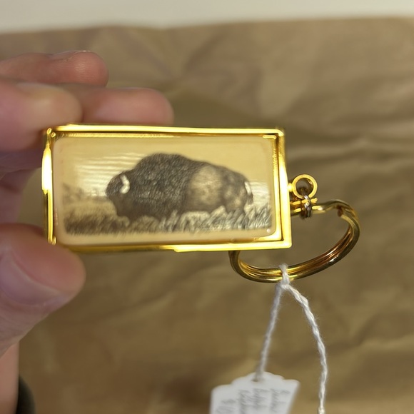 Barlow Bison keychain - Picture 2 of 3